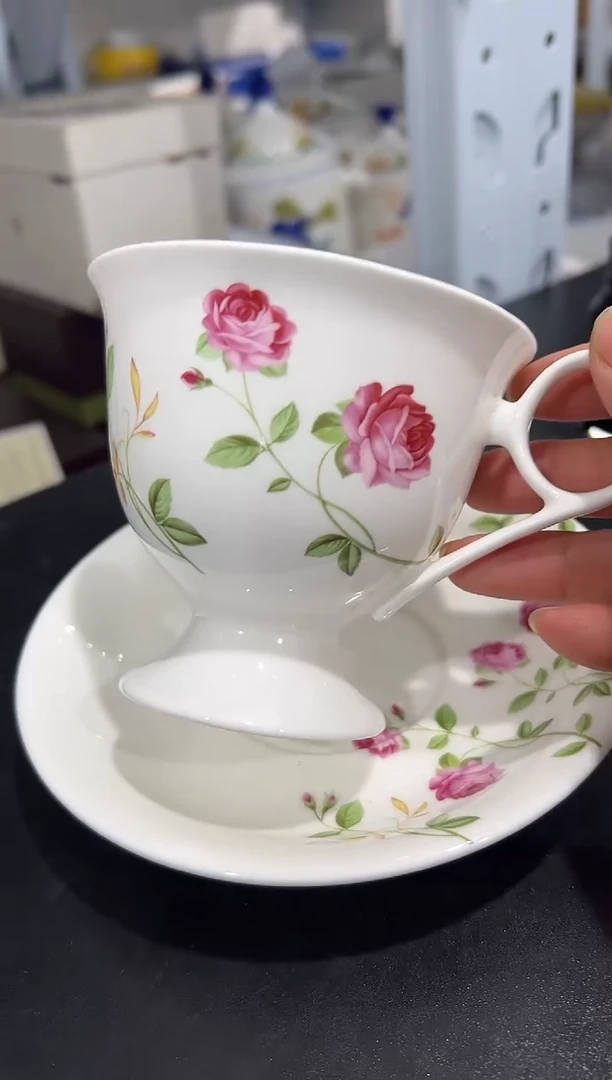 杯子骨瓷咖啡杯一套加勺子