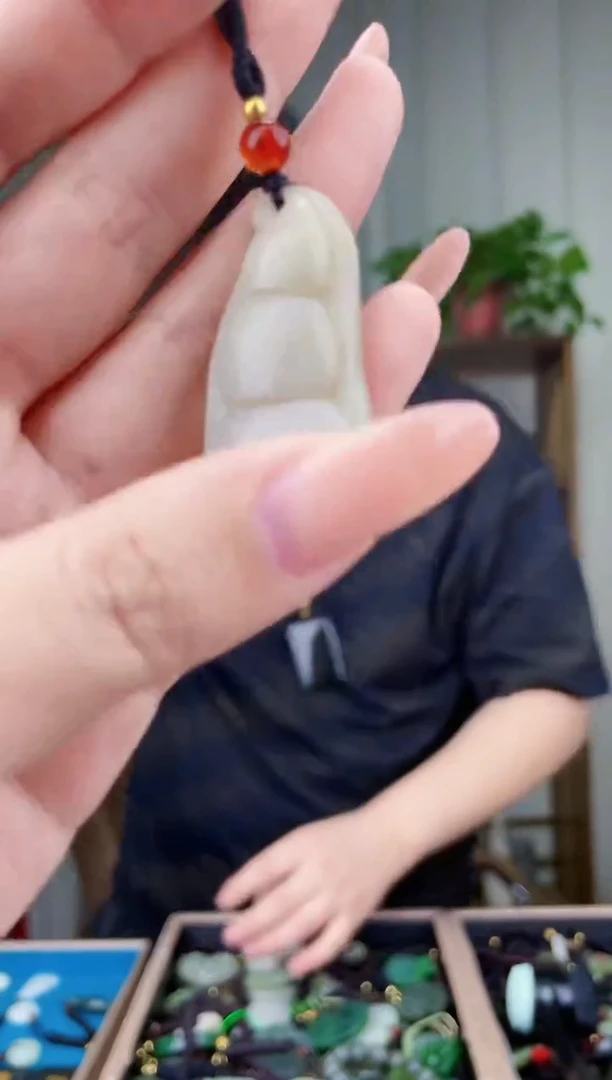 未镶嵌和田玉挂件拍一发一，多样性发货！
