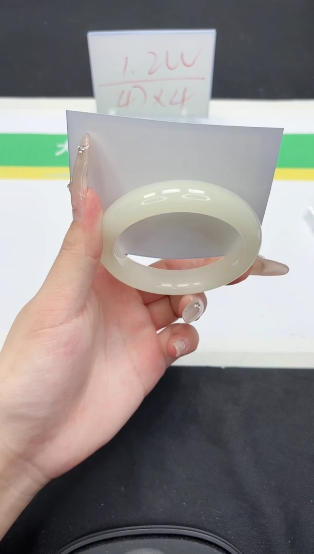 石英质玉未镶嵌手镯59-56.7