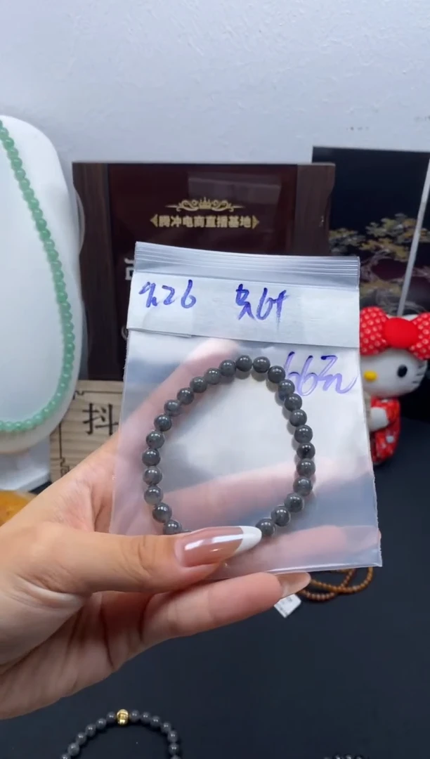 颈饰未镶嵌翡翠天然缅甸翡翠多样性