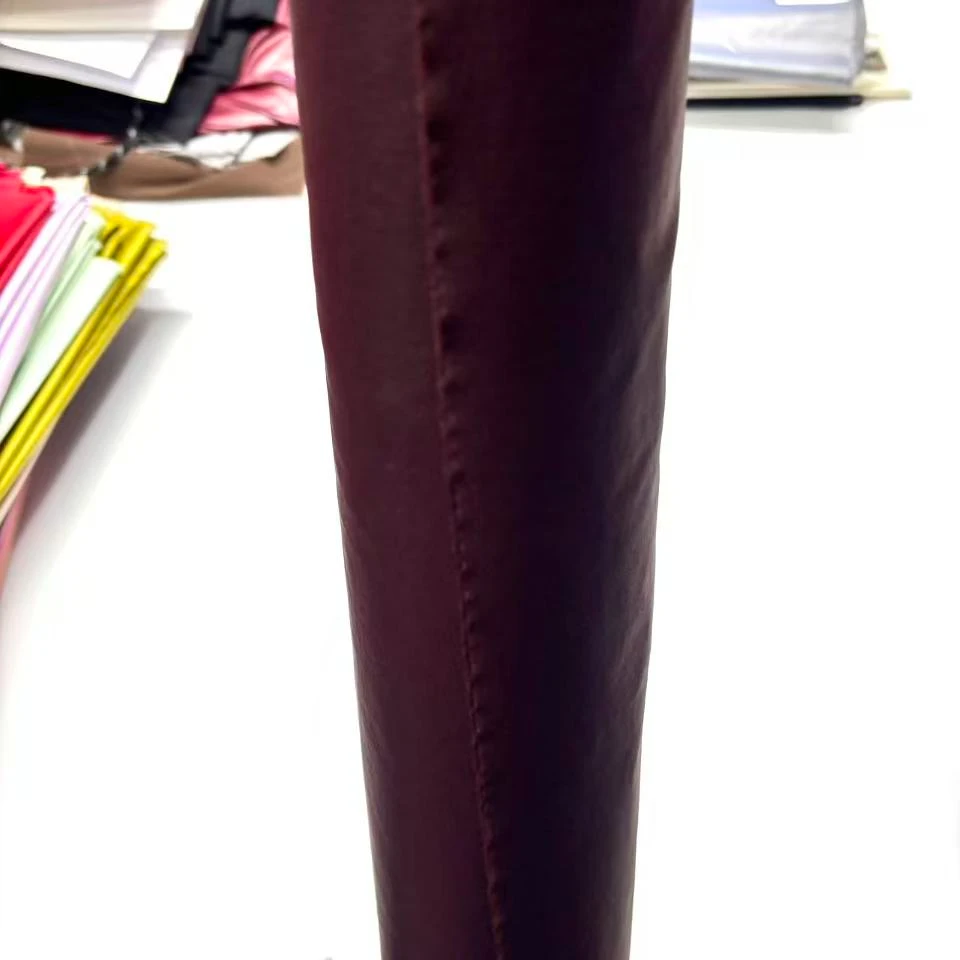 M099深酒红 中等厚度羽绒服面料