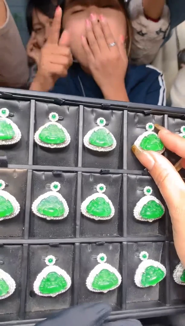 【闪购商品】定制翡翠未镶嵌28定制翡翠-多样性发货（发其一）