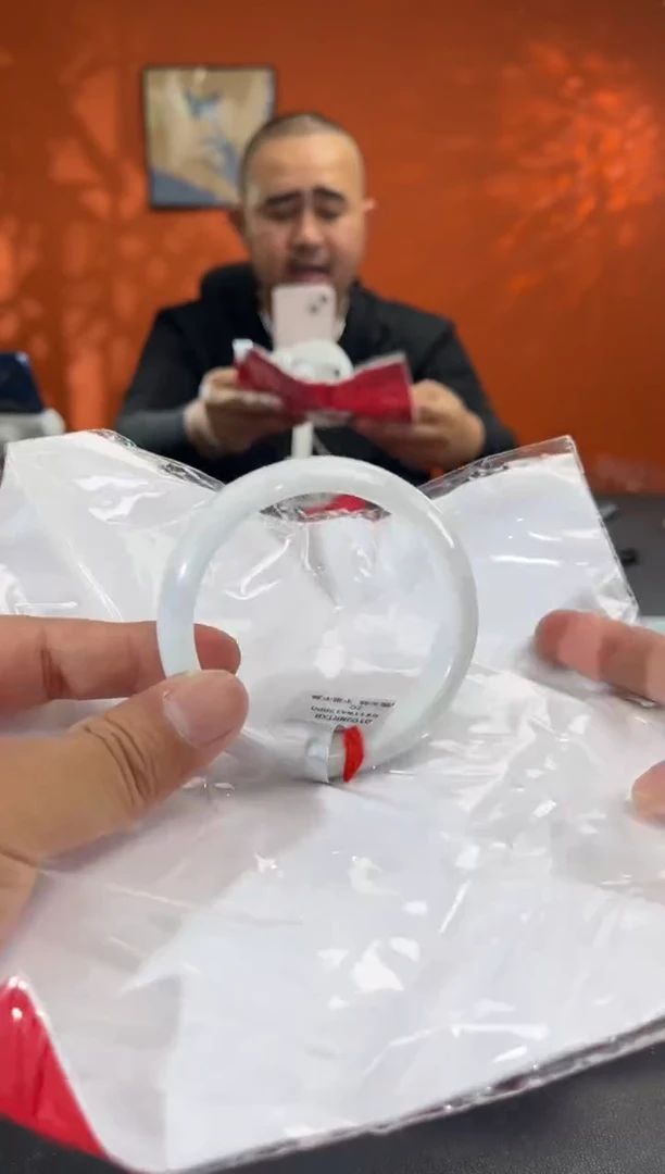 未镶嵌手镯翡翠8       57