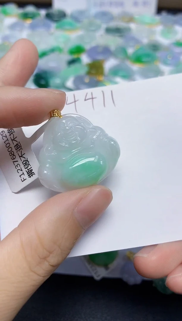 翡翠未镶嵌颈饰天然缅甸翡翠A货