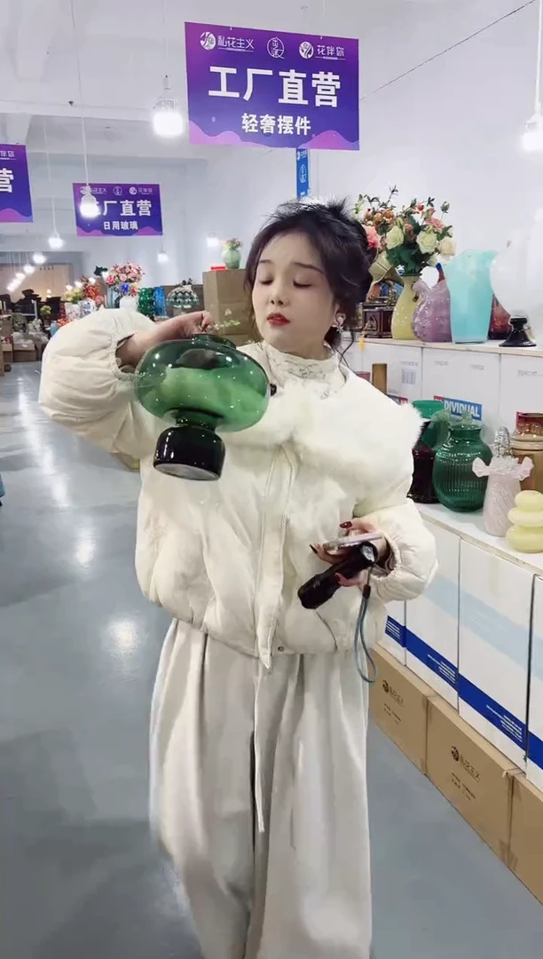 【闪购商品】玻璃私花主义花瓶厂-微瑕--KW4W