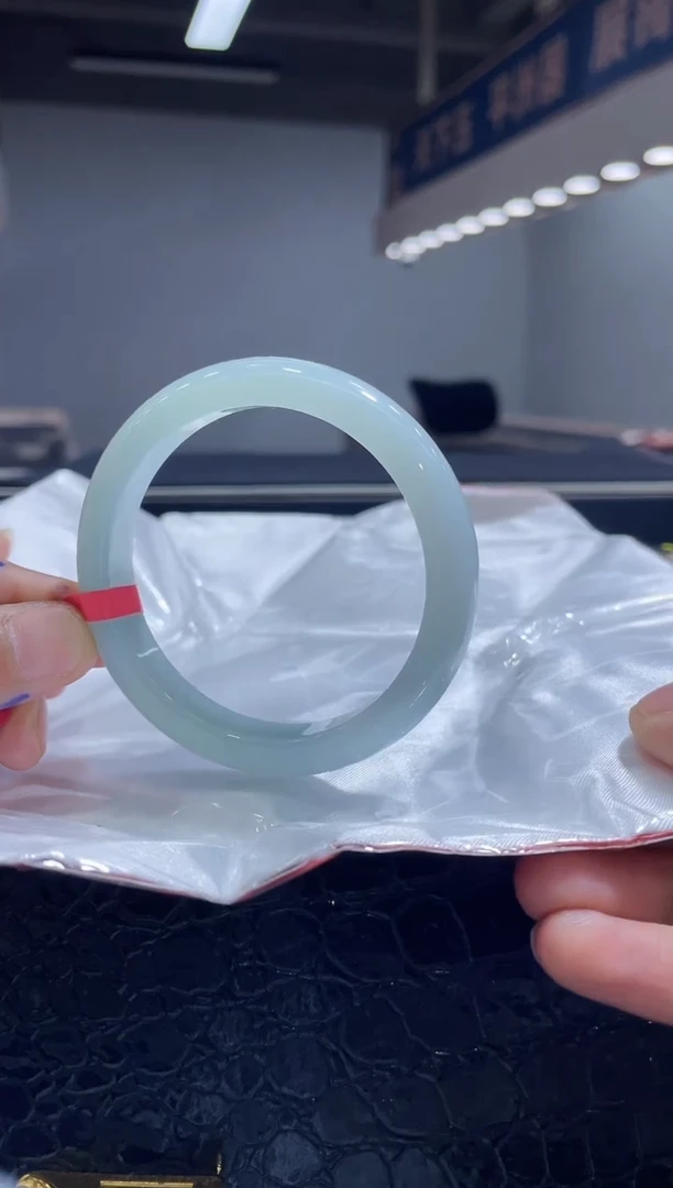 未镶嵌手镯翡翠2