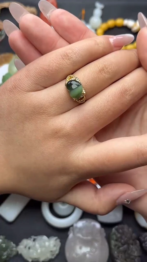 未镶嵌戒指和田玉猫眼戒指