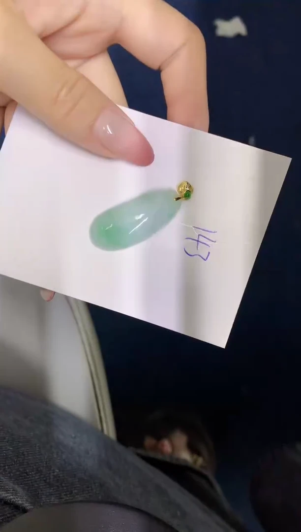 翡翠未镶嵌颈饰缅甸天然翡翠A货