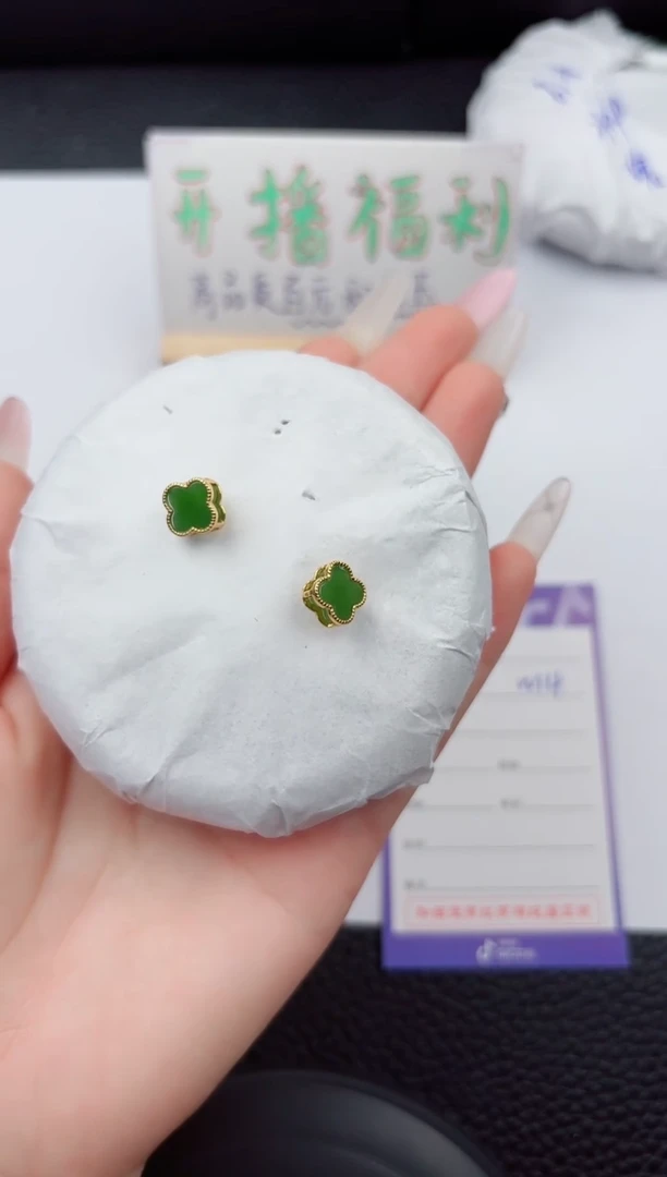 和田玉未镶嵌耳钉222嗨购微色差T1