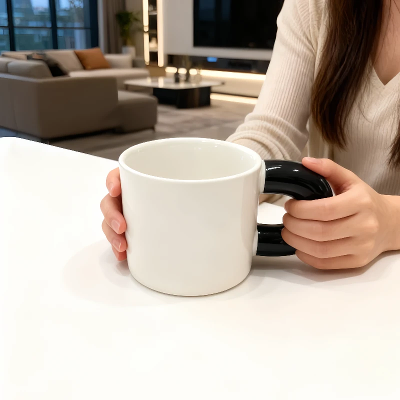 【铭策优品】黑白简约350毫升2支高颜值创意陶瓷情侣对杯潮流大容量