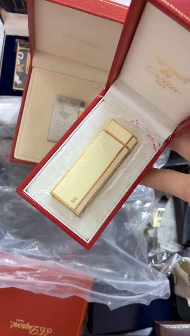 卡五角白色打火机