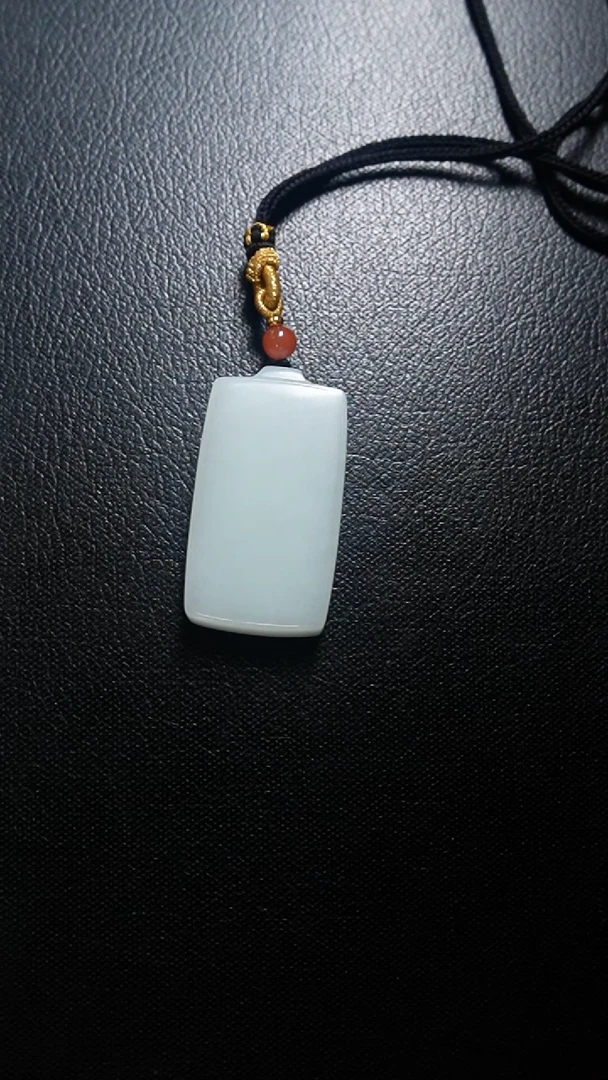 颈饰未镶嵌和田玉无事牌