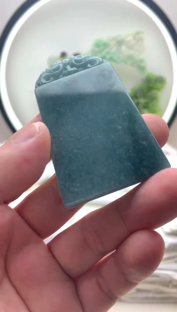 颈饰未镶嵌翡翠无事牌