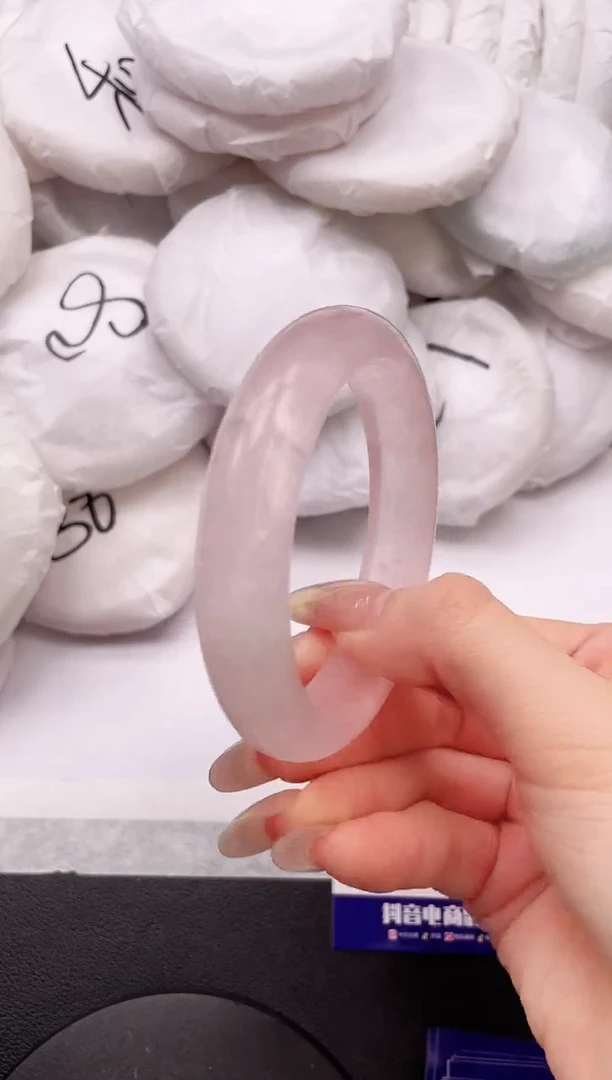 【闪购商品】石英质玉手镯未镶嵌4K30-58