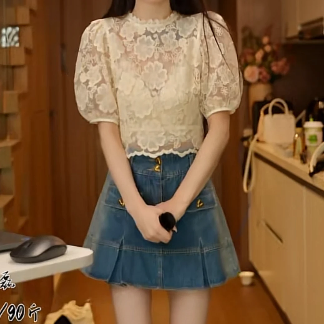 法式蕾丝重工镂空花瓣上衣2025新款春夏设计感手工钩花短袖针织衫