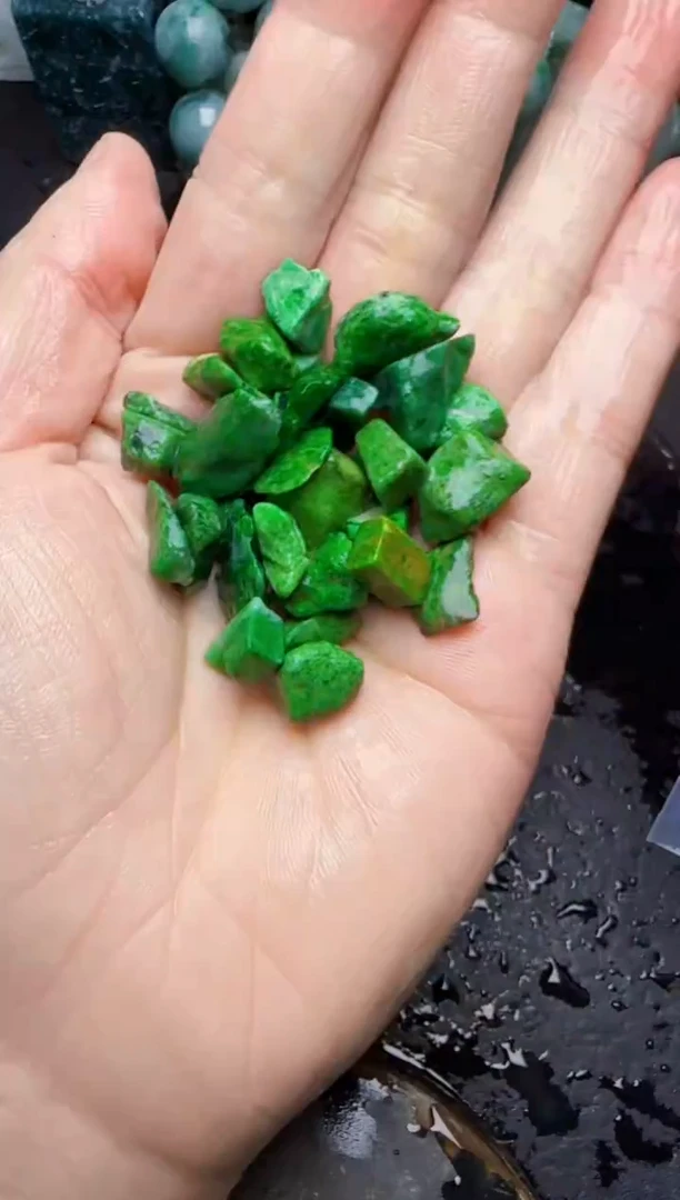 颈饰未镶嵌翡翠63