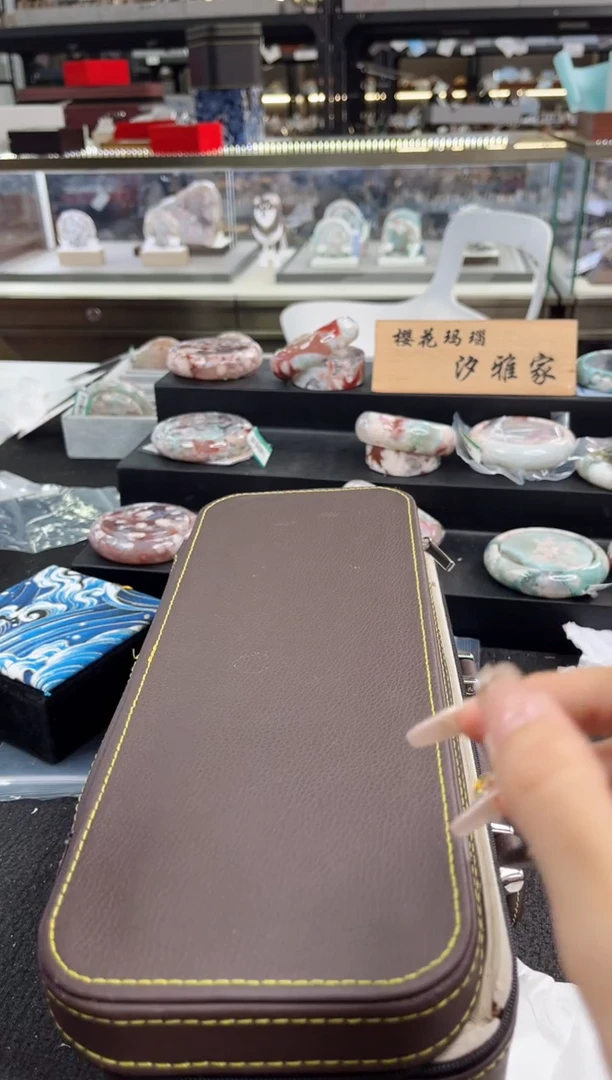 未镶嵌手镯石英质玉六*六圈口（赠品镯心）