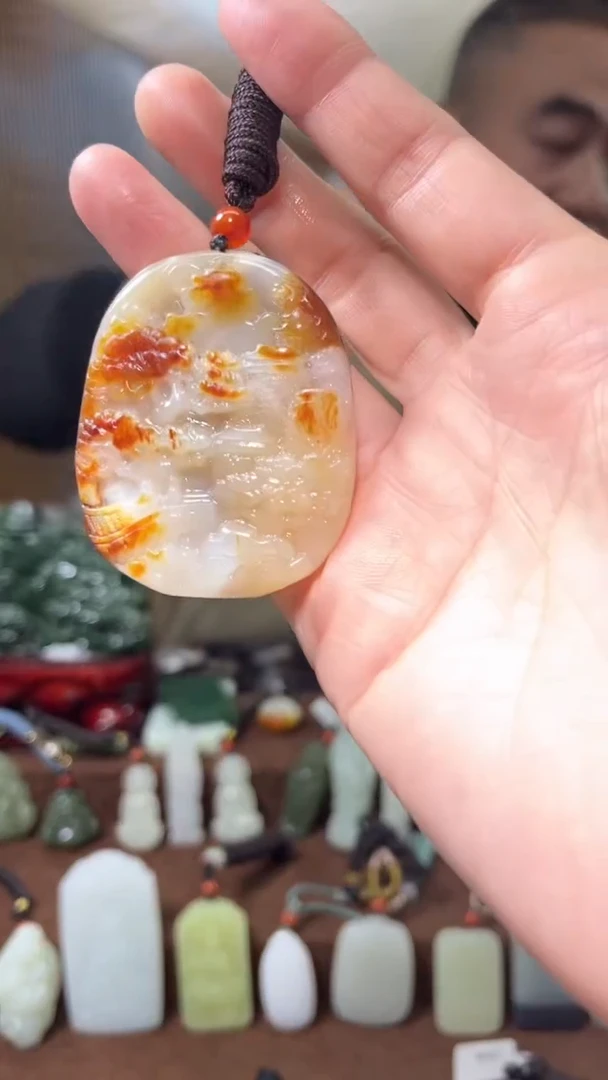 颈饰未镶嵌和田玉`