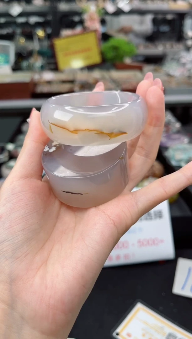 【闪购商品】石英质玉手镯未镶嵌55圈口（赠品镯心）3448807