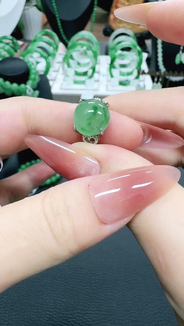 石英质玉（非洲翠）1未镶嵌风*扬/2745