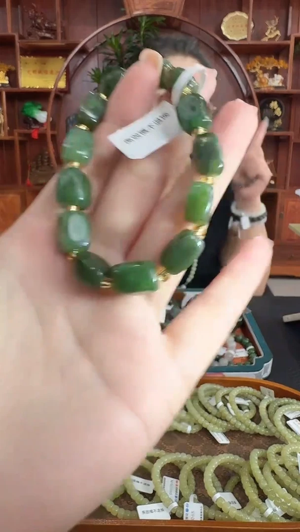 手链未镶嵌和田玉a4 碧玉菠菜绿手串