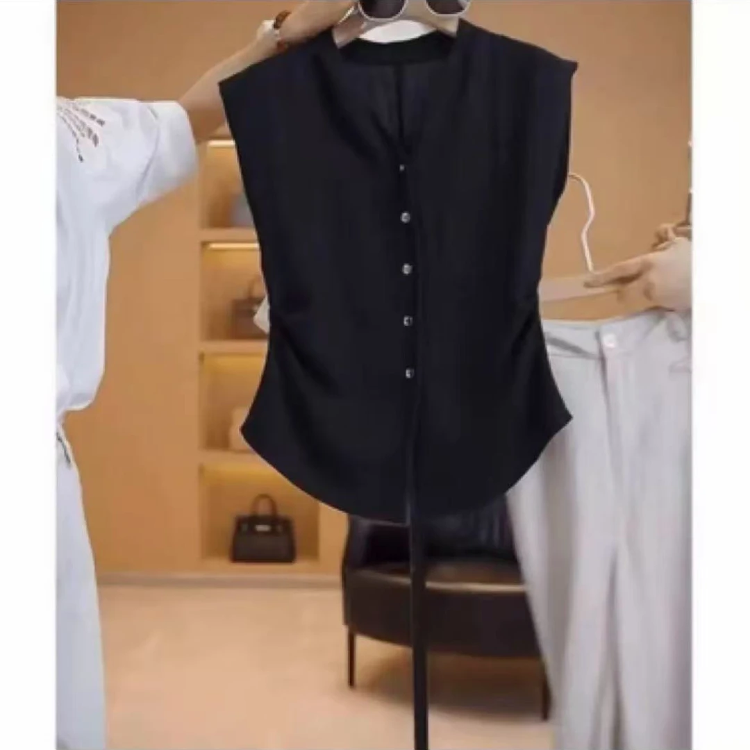 【现货-运费险】2025白色小众开衫新款时尚洋气显瘦复古带扣小衫