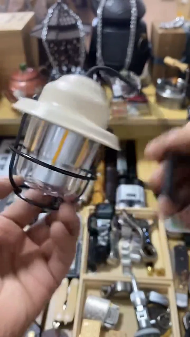 瓷片闪购商品  如图所示