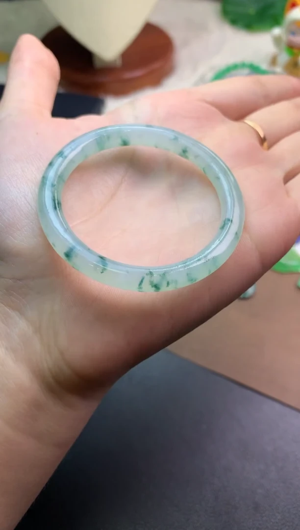 未镶嵌定制翡翠毛货