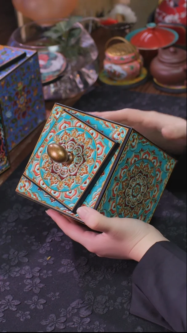 壹藏贰宝盛光中号茶叶罐