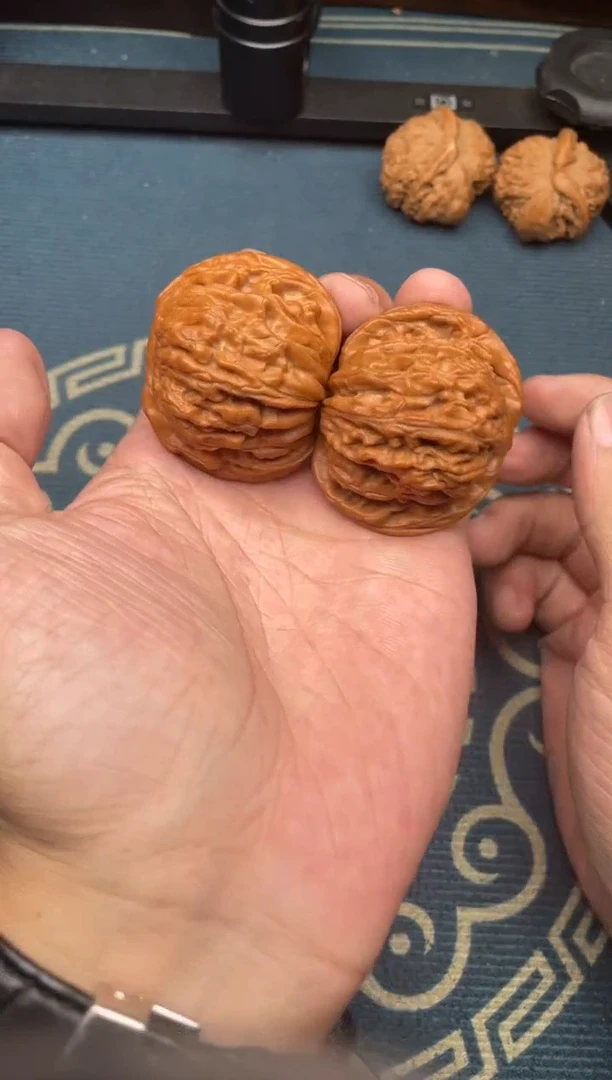 文玩核桃吊坠汉高楼42+