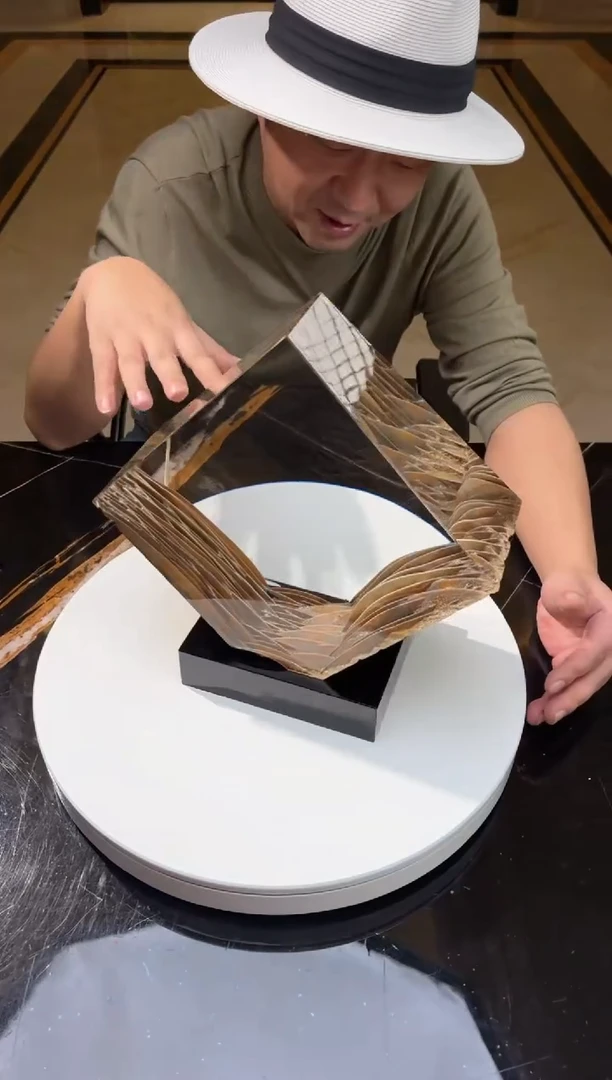 【闪购商品】摆件AJ06349科罗拉多+14*16黑底座