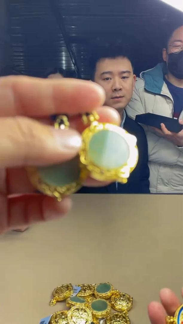 【闪购商品】定制翡翠未镶嵌多样性发货发一      1475