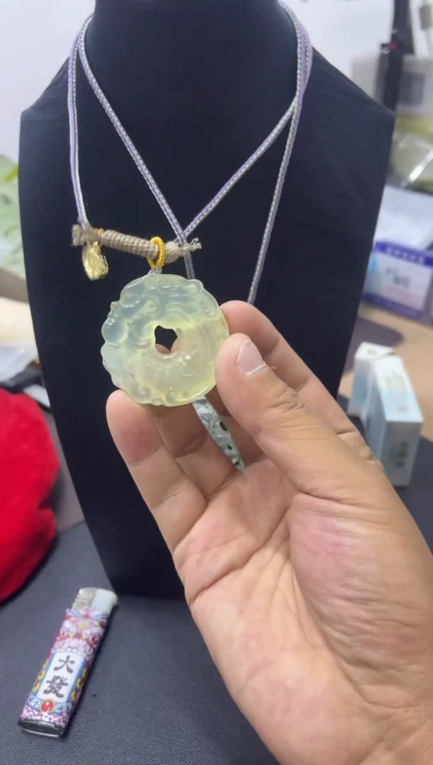 蛇纹石玉未镶嵌颈饰11