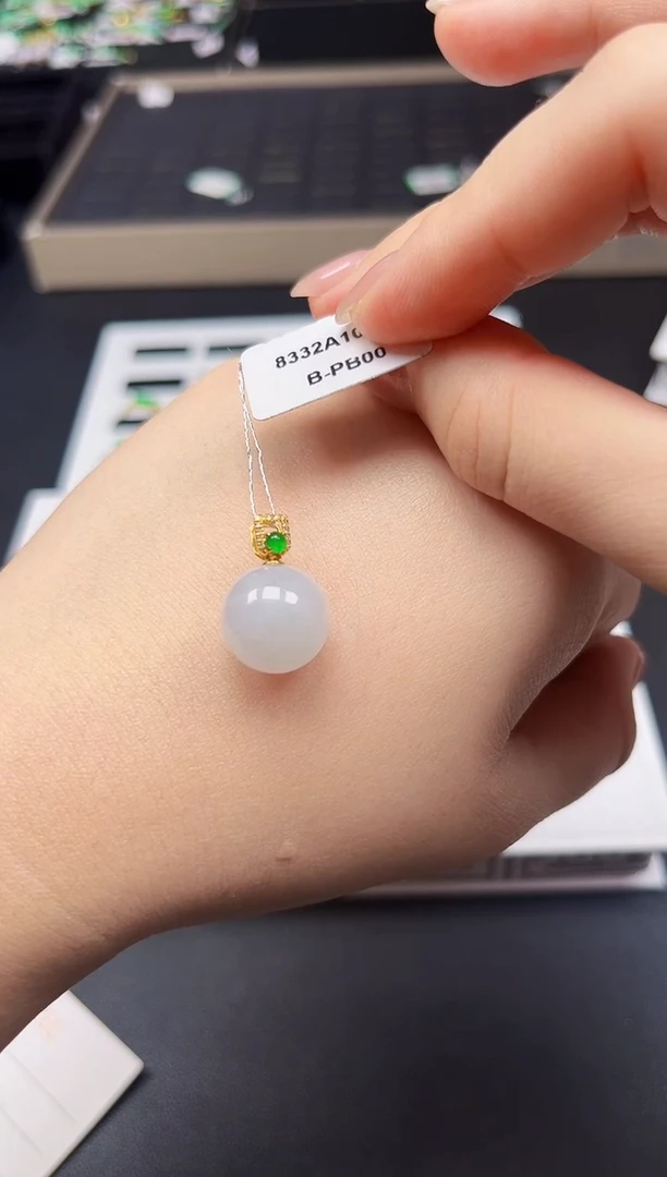 【闪购商品】翡翠吊坠(不含链)18K金镶嵌0889