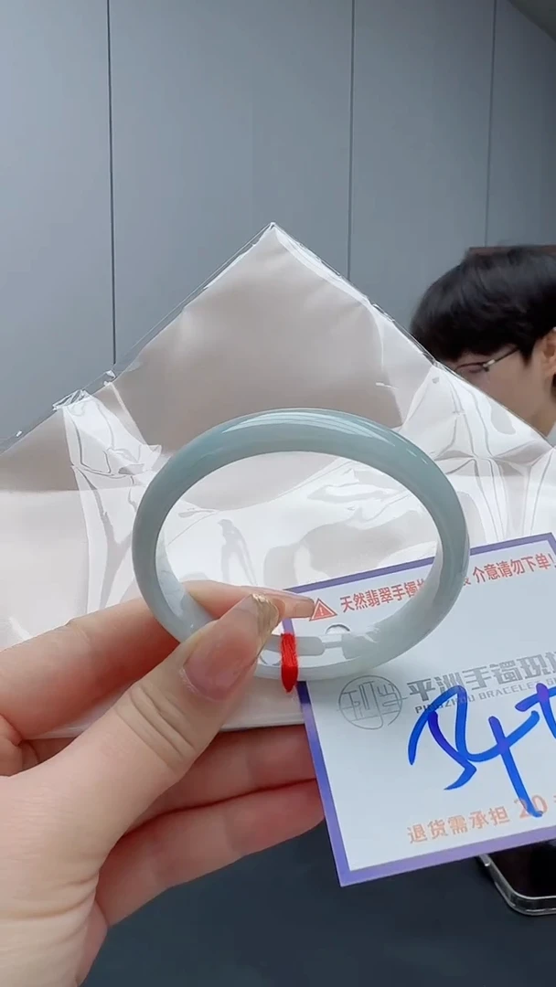 翡翠手镯未镶嵌1111