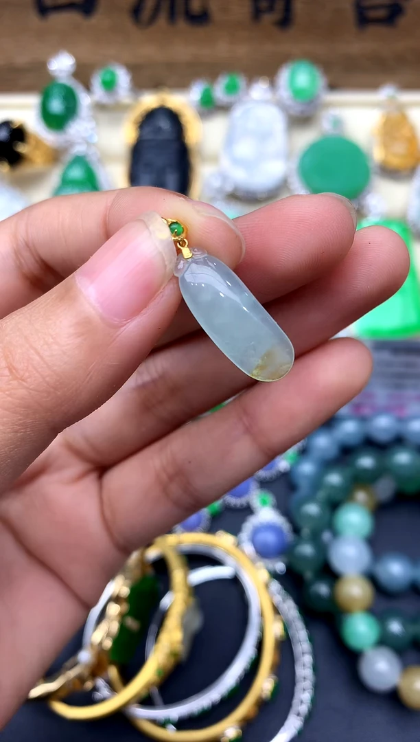 【闪购商品】翡翠颈饰18K金镶嵌96-中国好珍宝