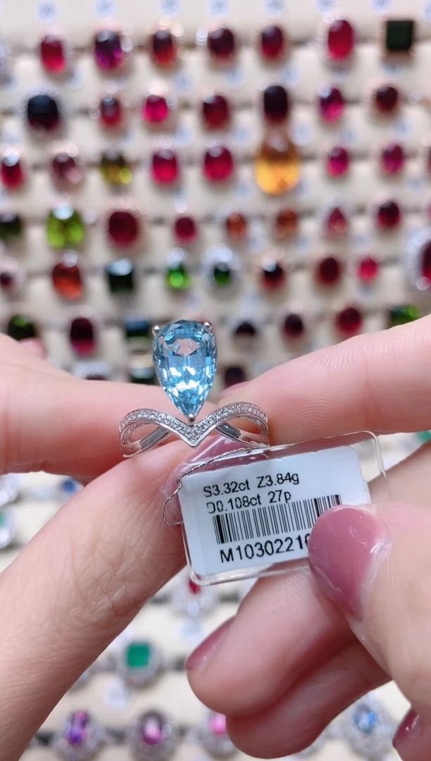 【闪购商品】海蓝宝石戒指18K金镶嵌1