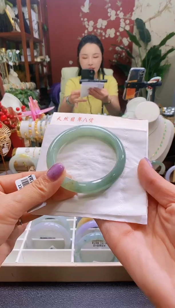 翡翠手镯未镶嵌136号59.1/11.6*8.2