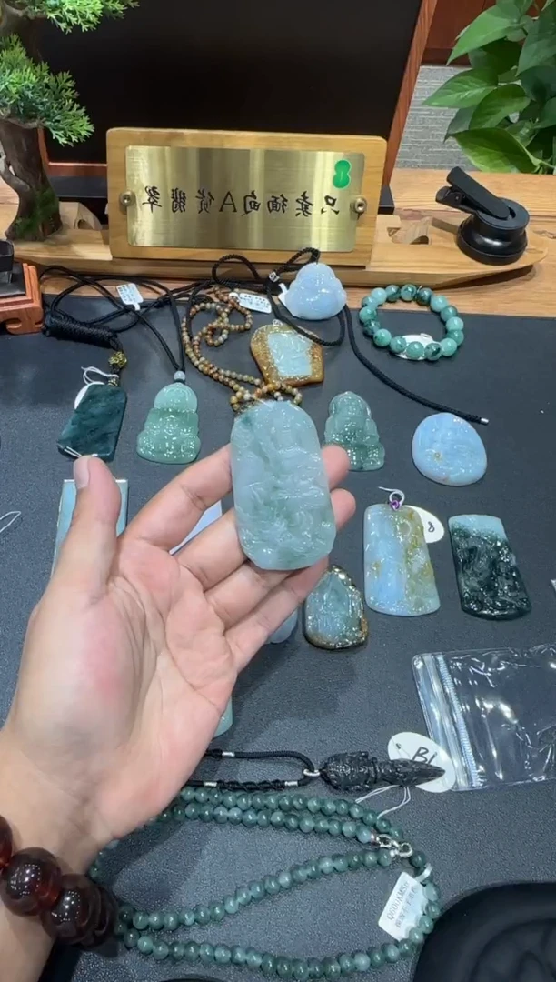 未镶嵌挂件翡翠A货翡翠多样性孤品