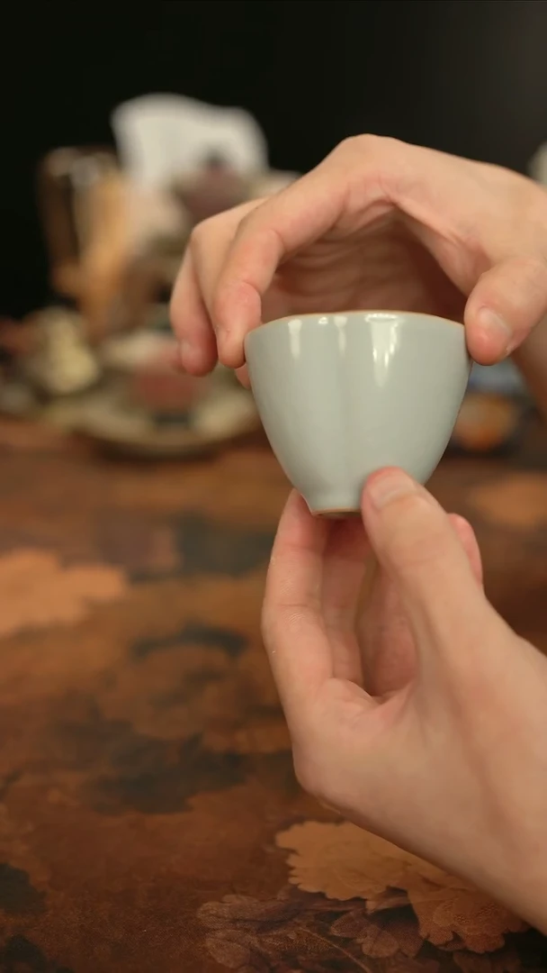 摩吉陶陶闪拍链接 汝窑三叶杯