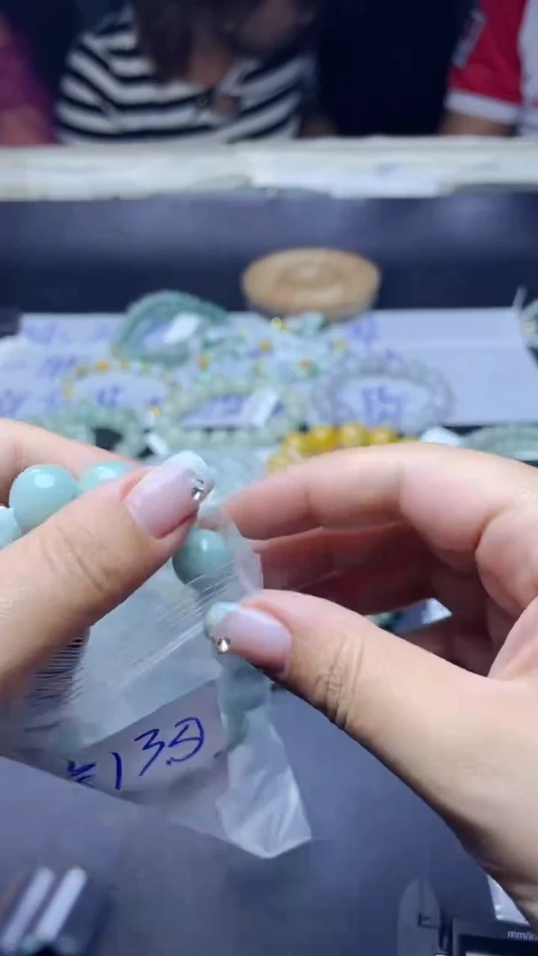 定制翡翠未镶嵌珠串