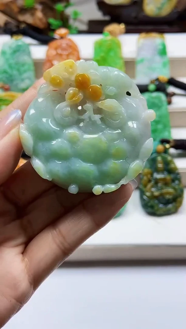 颈饰未镶嵌翡翠翡翠A货