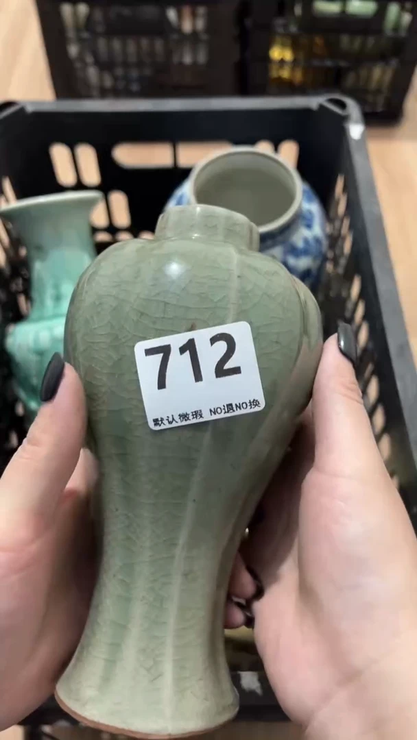 陶瓷红*工艺品00000712