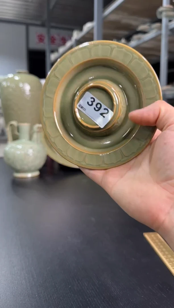 耀州窑仰山莲瓣纹盏托392