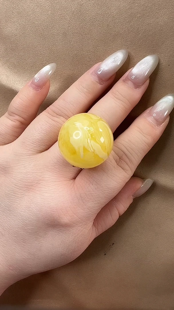 琥珀颈饰未镶嵌戒指