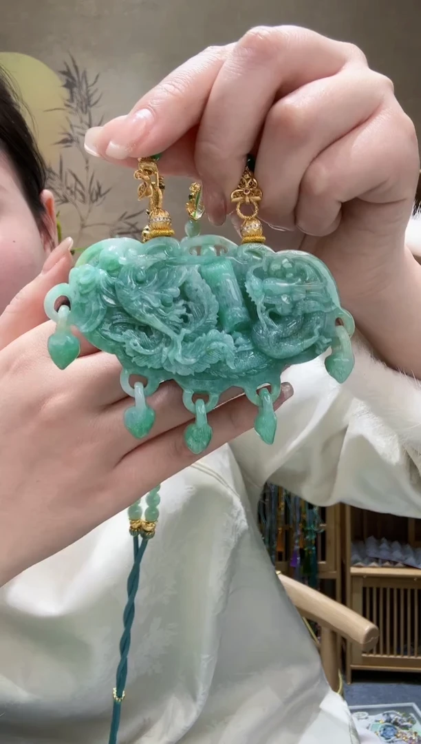 【闪购商品】翡翠颈饰未镶嵌吊坠