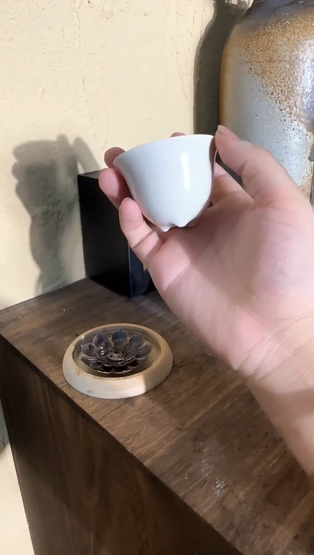 瓷片草木灰杯子啊啊啊啊