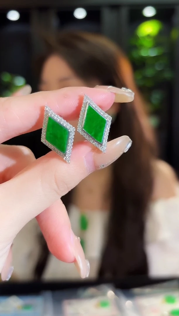 翡翠未镶嵌耳饰862缅料A货/多样性发货/一件