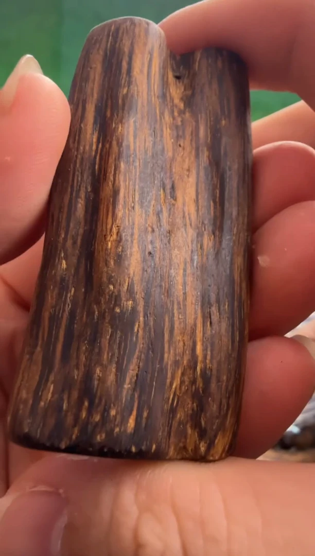 沉香吊坠文莱蛇皮纹多样性发一