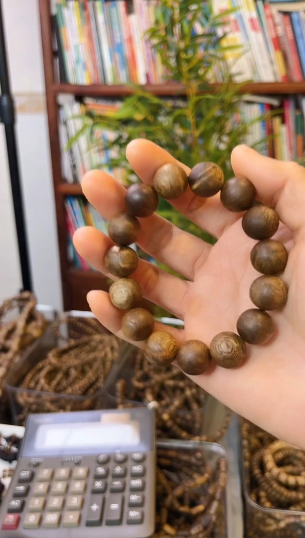 【闪购商品】沉香手串棋楠圆珠单圈多样性发一条